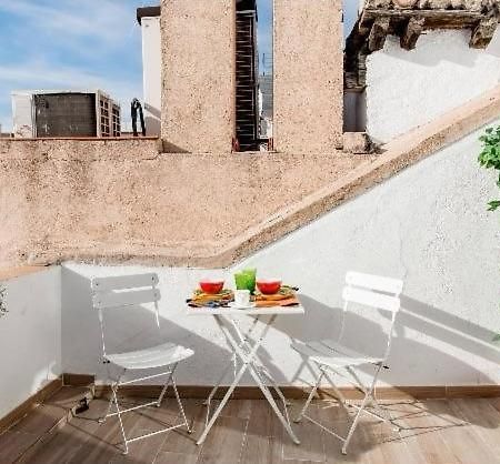 Atico Duplex Con Terraza En Puro Centro, 2 A 8 Pax Appartement Madrid Buitenkant foto