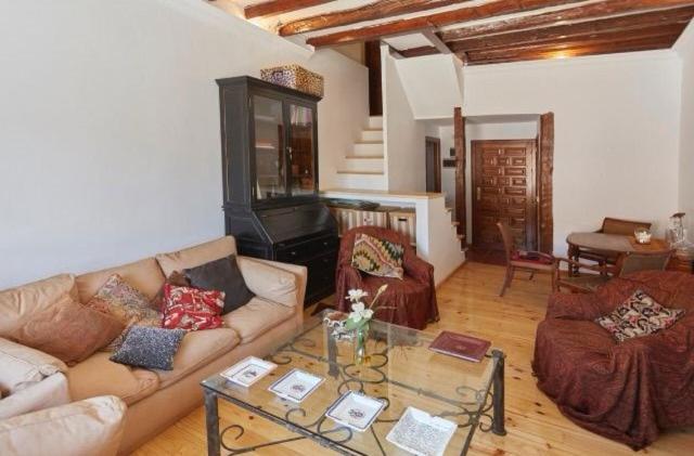 Atico Duplex Con Terraza En Puro Centro, 2 A 8 Pax Appartement Madrid Buitenkant foto