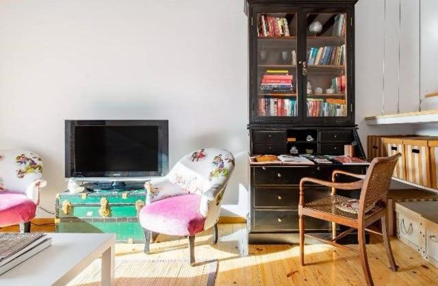 Atico Duplex Con Terraza En Puro Centro, 2 A 8 Pax Appartement Madrid Buitenkant foto